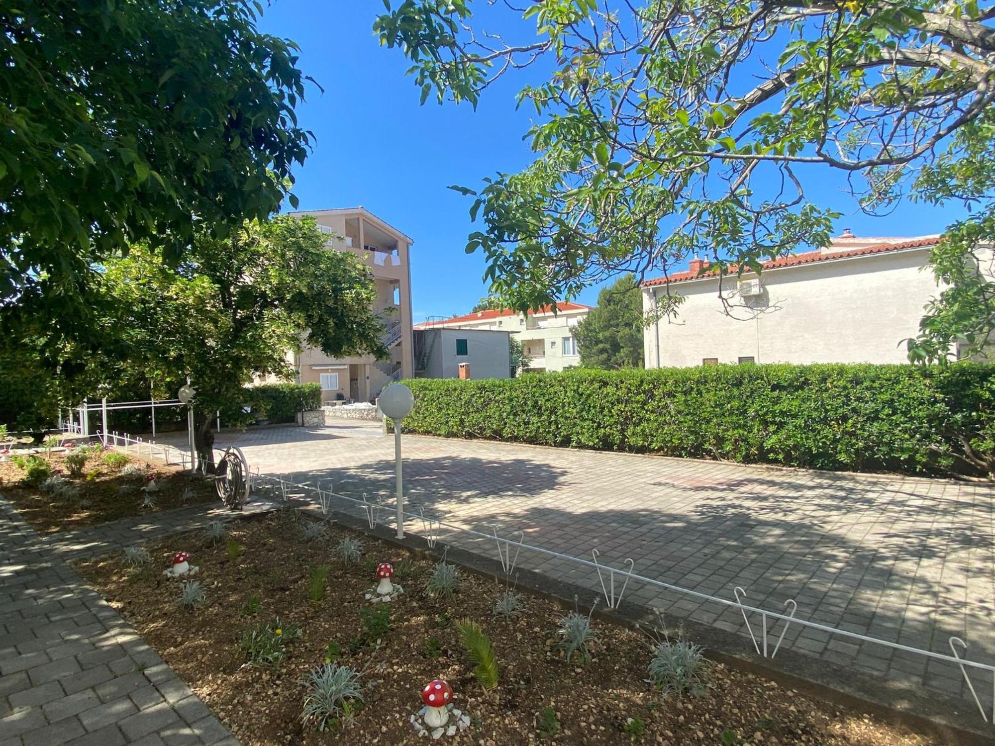Apartmani Mare Baska Voda Exterior photo